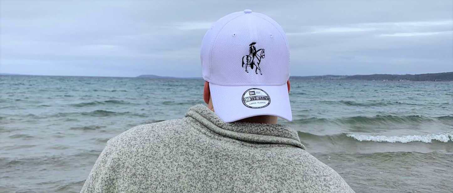 The Man on the Horse (New Era) Embroidered Cap M/LG